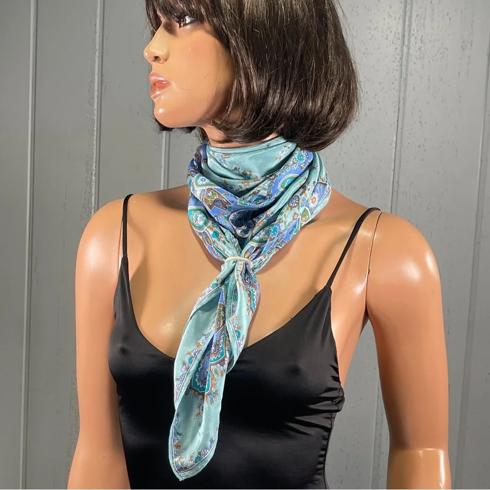 The Specialty House Women’s Light Blue Silk Paisley Print Scarf